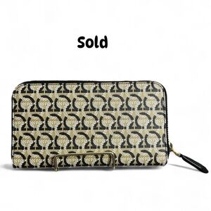 Salvatore Ferragamo zipper wallet